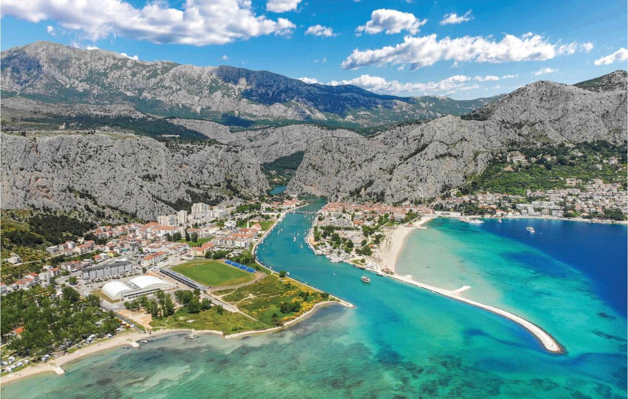 Gorgeous Apartment In Omis With Kitchen Exterior photo